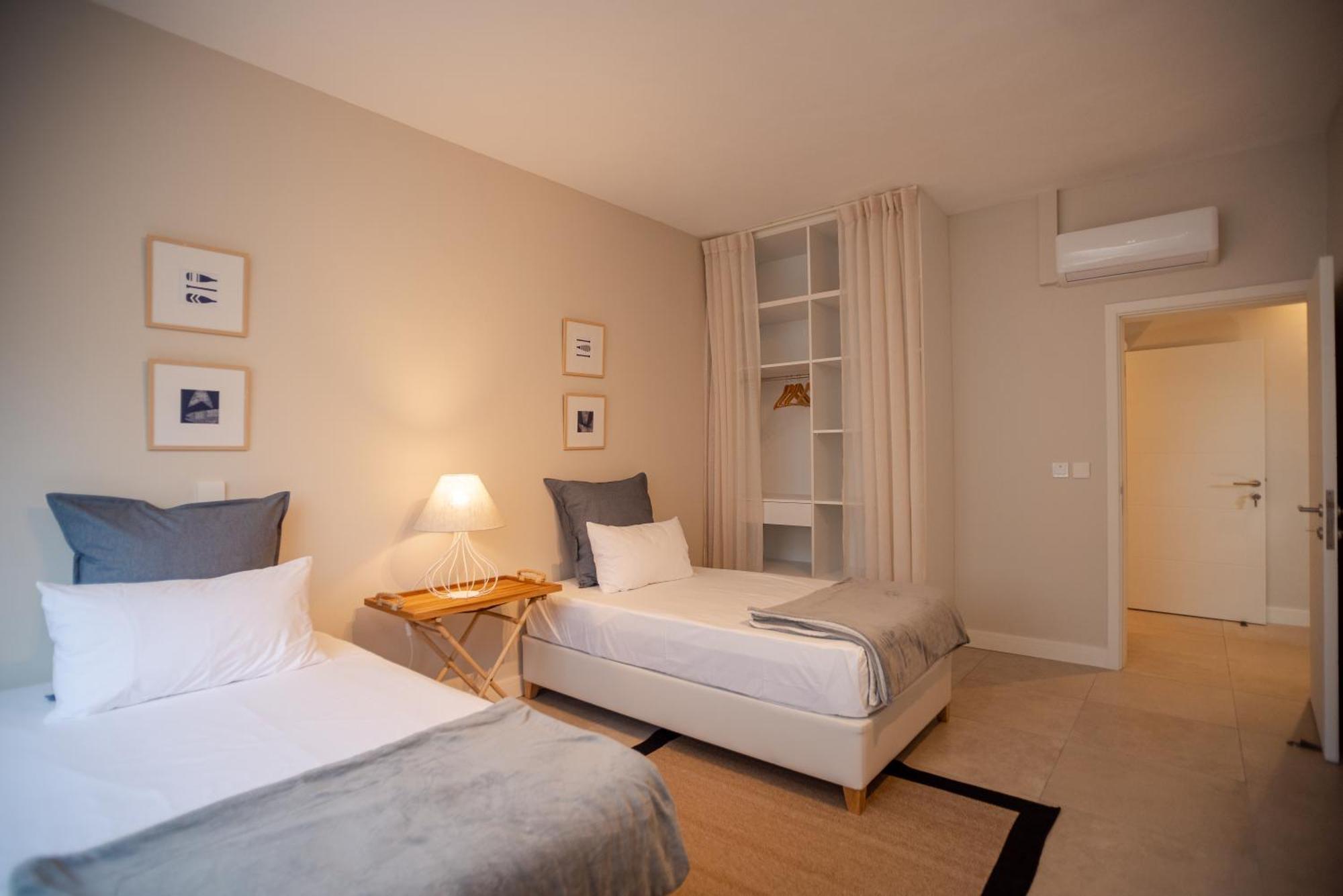 Blue Coral Beachfront Penthouse Flic-en-Flacq Exteriér fotografie